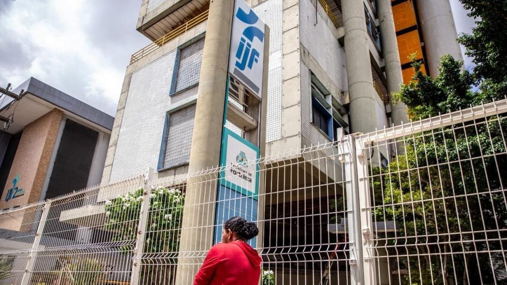 IJF terá inteligência artificial para gestão de filas e exames: ‘transformar em hospital modelo’ diz ministro